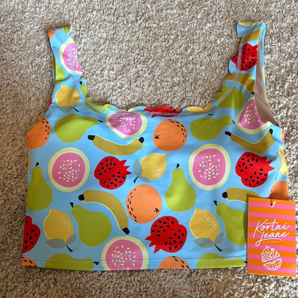 Kortni Jeane scallop top size Large Fruit Salad